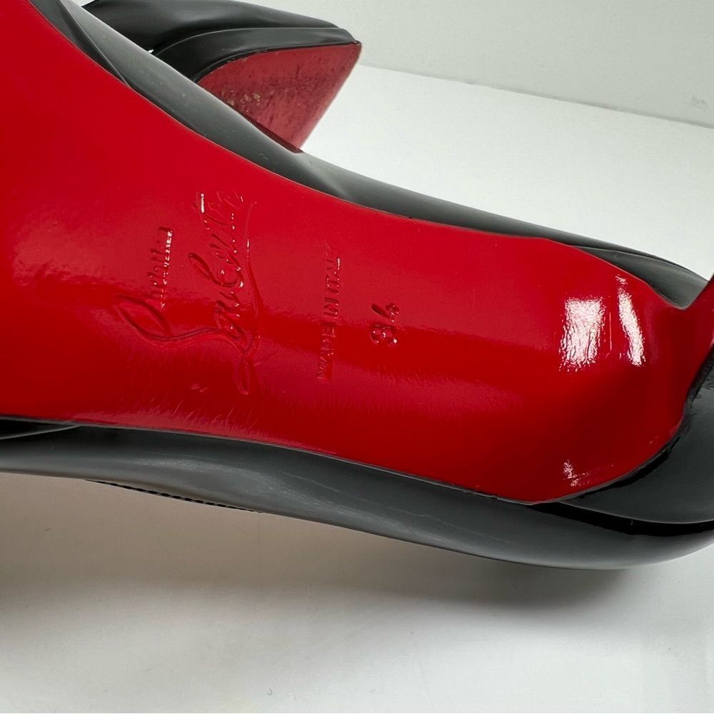 Christian Louboutin Pointy Toe Black Shiny Leather Heels Red Bottoms Size 34 / 4 - Picture 7 of 9